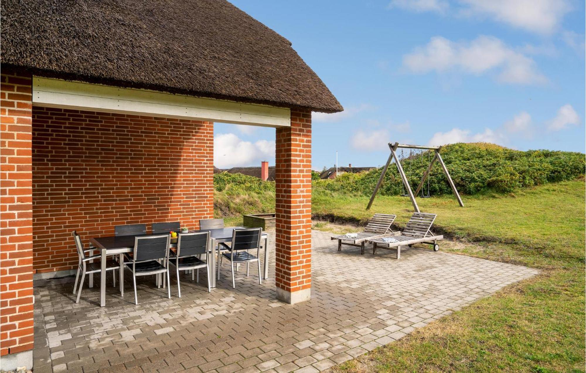 Amazing Home In Blavand With Wifi Экстерьер фото