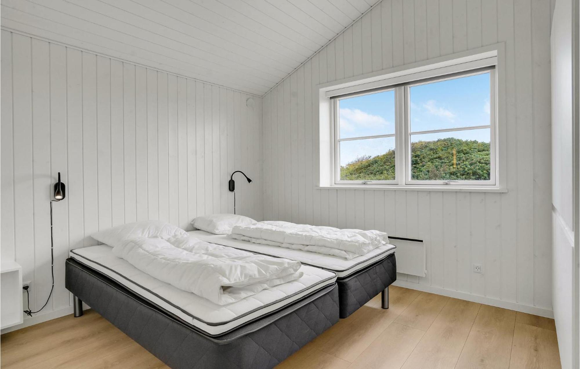 Amazing Home In Blavand With Wifi Экстерьер фото