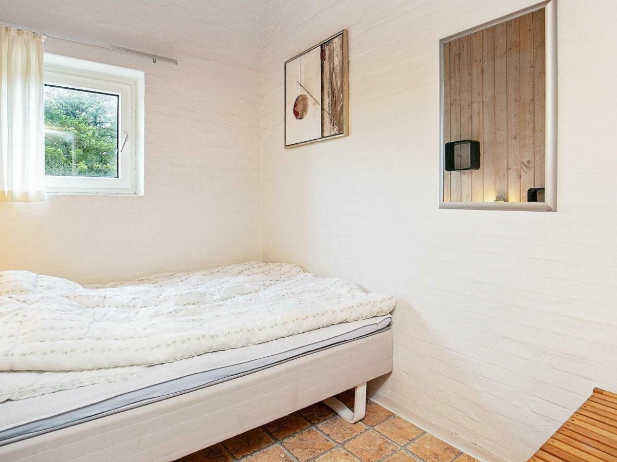 Amazing Home In Blavand With Wifi Экстерьер фото